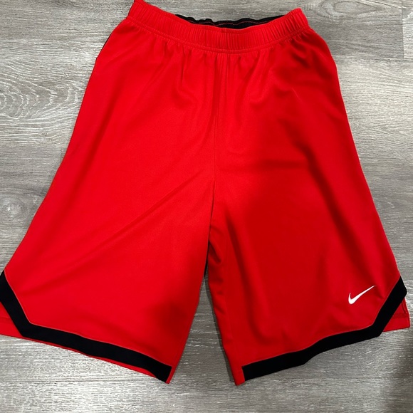 Nike Men’s Extra Large Red White Swoosh Dri-Fit Active Gym Running Short, Sz XL. - Picture 11 of 11